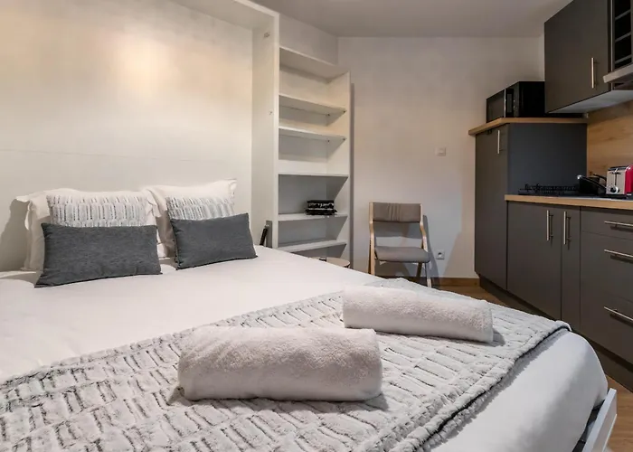 Lachenal - Centre - Navette De - Balcon